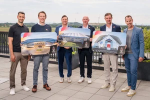 Dennis Endras, Kim Lachmann, Claus Gröbner, Matti Nurminen, Daniel Hopp und Christoph Ullmann (von links) präsentieren die Austragungsorte der WM 2027.